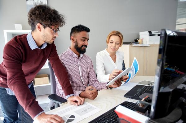 Postmillenials: 4 claves sobre el inicio de su vida laboral y las AFPs