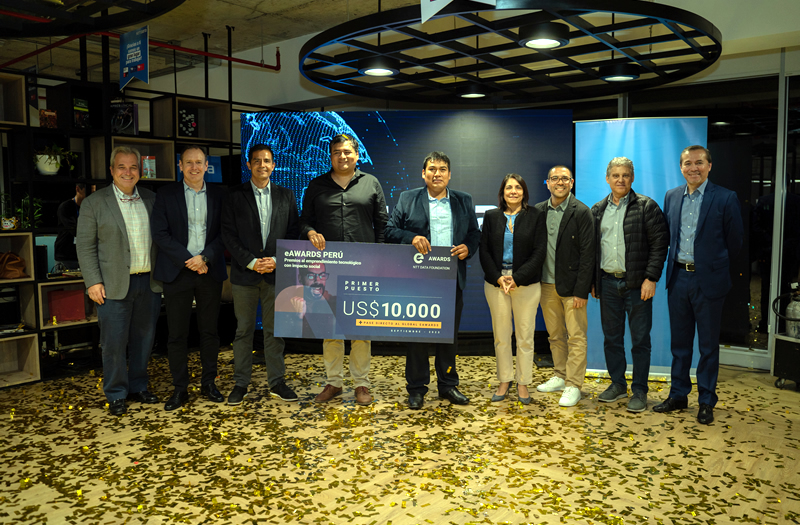 Asistente Virtual en Ruta - AVIRU gana el premio eAwards Perú 2023 de NTT DATA FOUNDATION