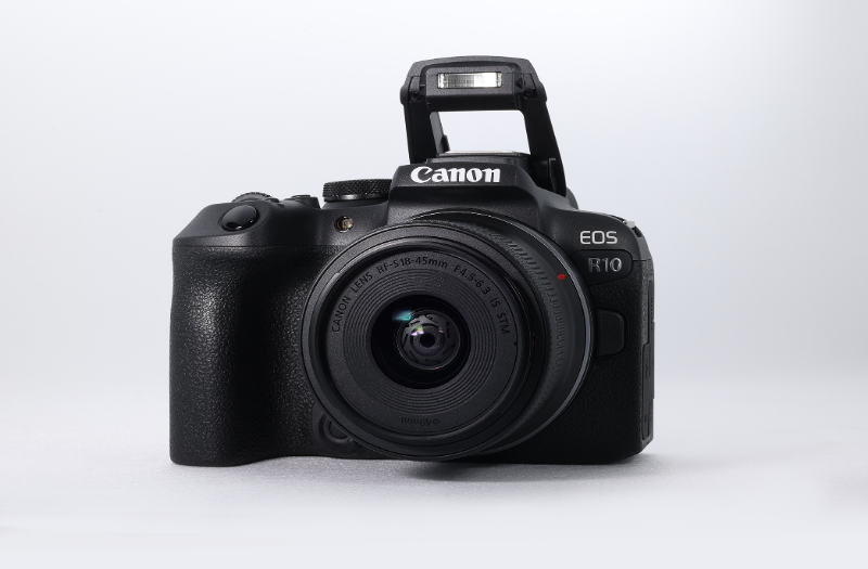 Canon lanza nuevas cámaras R7 y R10, primeras con sensor APS-C de la serie EOS R