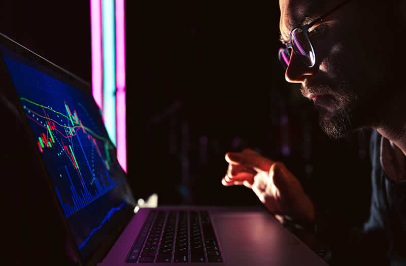 Criptomonedas: ¿Cómo protegerse de la volatilidad del mercado?