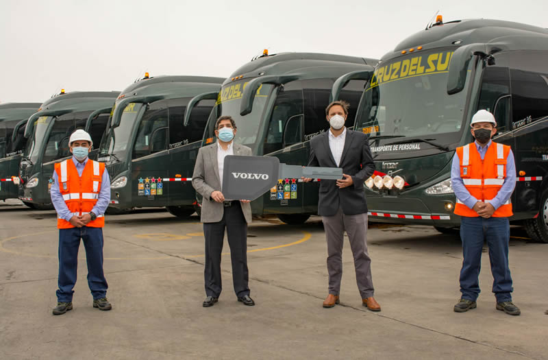 CRUZ DEL SUR adquiere flota Volvo para sector minero