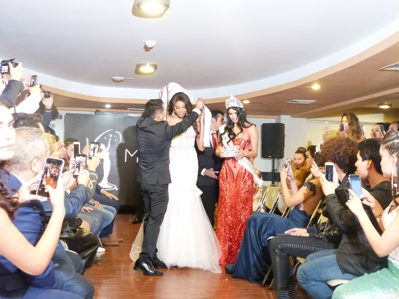 Destacado  empresario  corona a Miss Perú Callao 2018