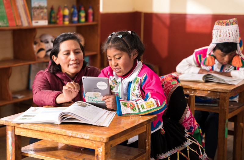 Fundación Telefónica en la ONU: "Comprometidos con la Educación"