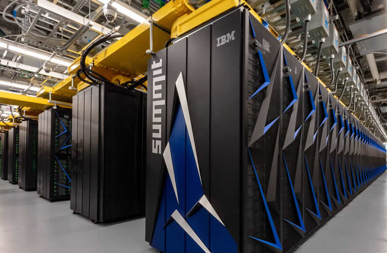 IBM ayuda a incorporar supercomputadoras a la lucha global contra COVID-19
