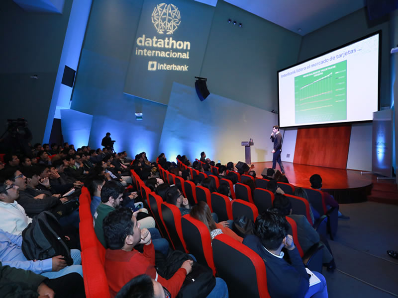 Interbank realiza su segunda Datathon Internacional del conocimiento dirigido a estudiantes y profesionales
