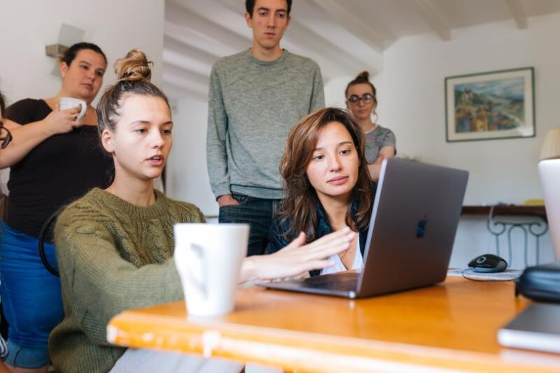Jornada Laboral en Perú ¿Qué medidas se deben tomar para evitar el exceso de horas de trabajo?