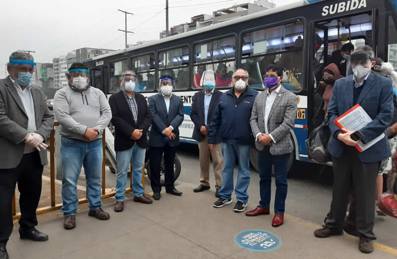 Anuncian paro indefinido del servicio de transporte para Lima y Callao