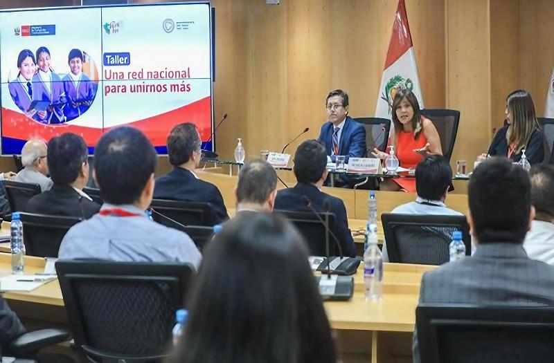 MTC reunió a especialistas para recoger aportes sobre la Red Dorsal Nacional de Fibra Óptica