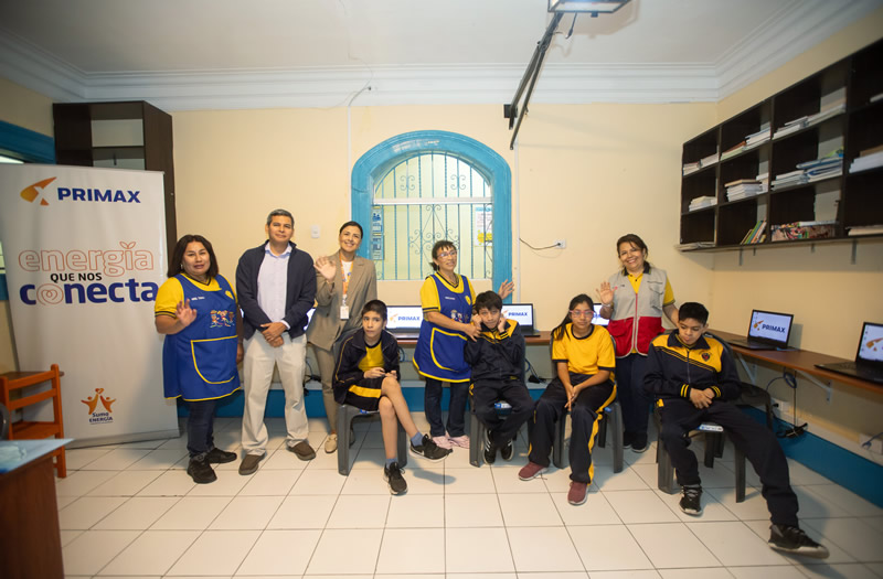 Primax dona laboratorio de cómputo al CEBE Corazón de María en Magdalena