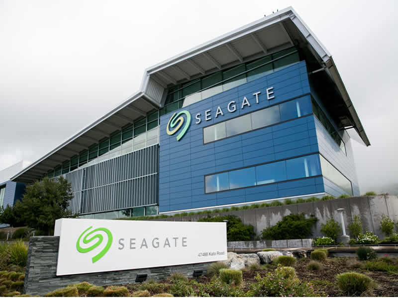 Seagate presentó el disco más rápido del mundo con HAMR