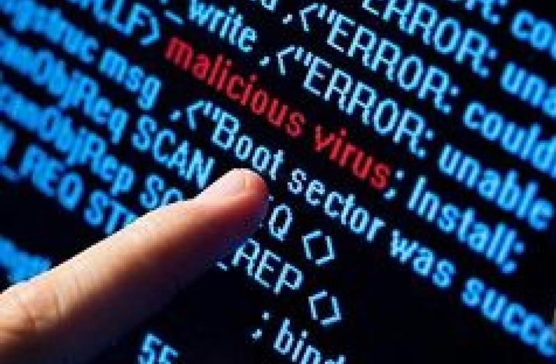 Software para móviles que se hace pasar por una actualización del sistema para robarte y espiarte