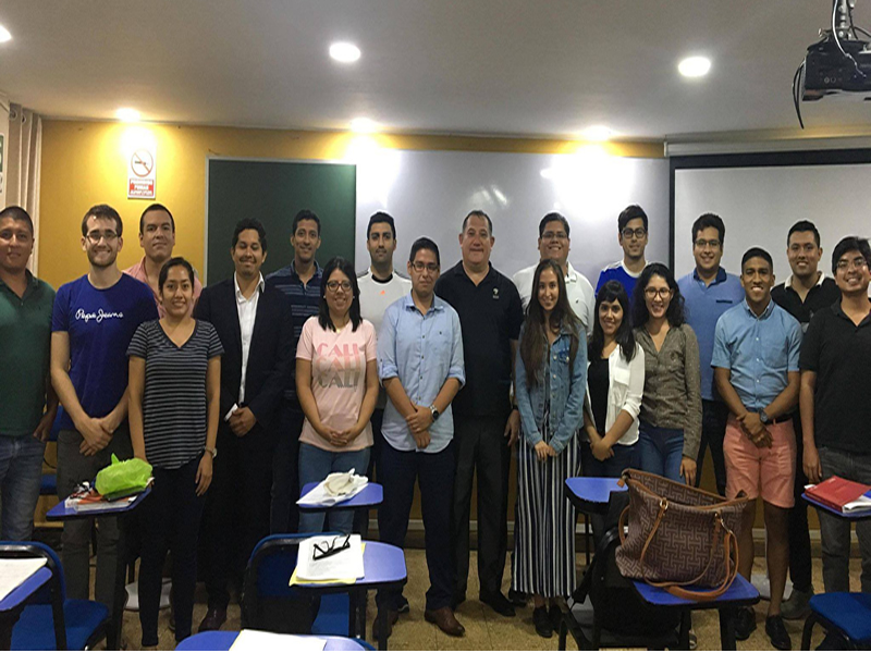 Egresados de la Universidad de Piura ingresan a la Academia Diplomática del Perú