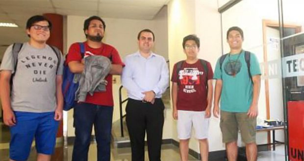 UNI gana competencia mundial de programación superando a Rusia y EEUU